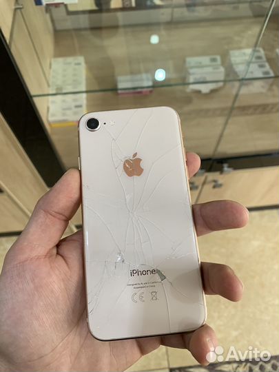 iPhone 8, 64 ГБ
