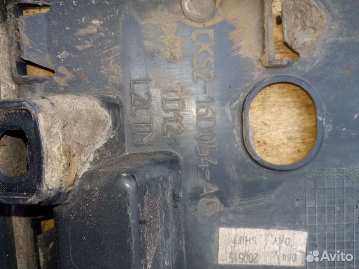 Land Rover Range Rover 405 крепление молдинга крыл