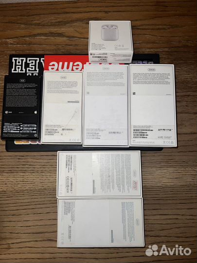 Коробки от техники Apple