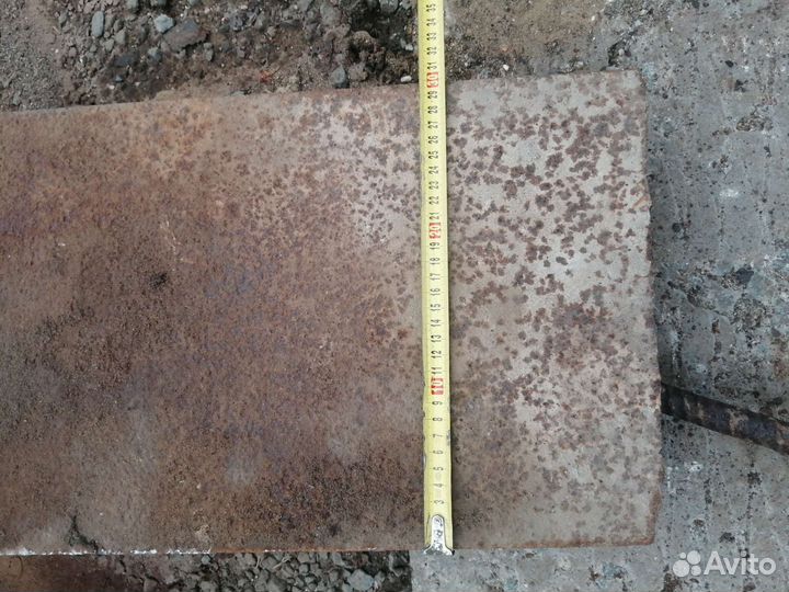 Швеллер 300 мм