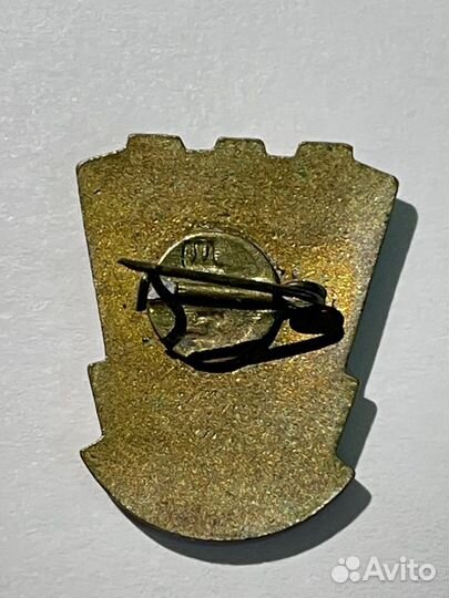 Знак Участнику уборки урожая на целине 1957