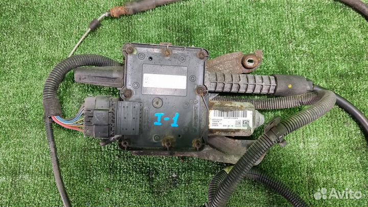 Блок стояночного тормоза Opel Astra J 2010