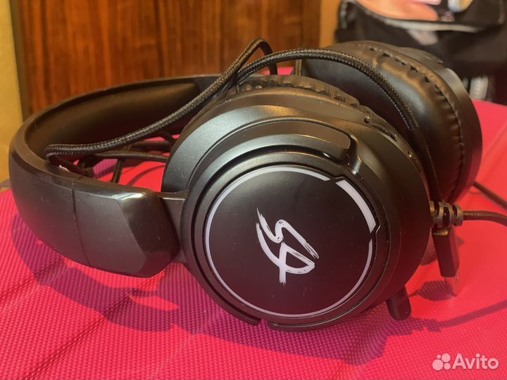 Игровые наушники с микрофоном