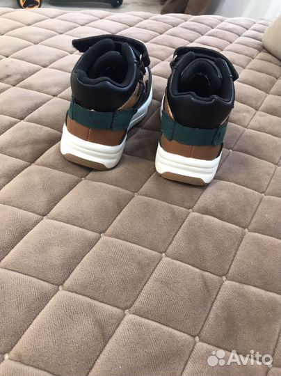 Кроссовки на мальчика 24 размер