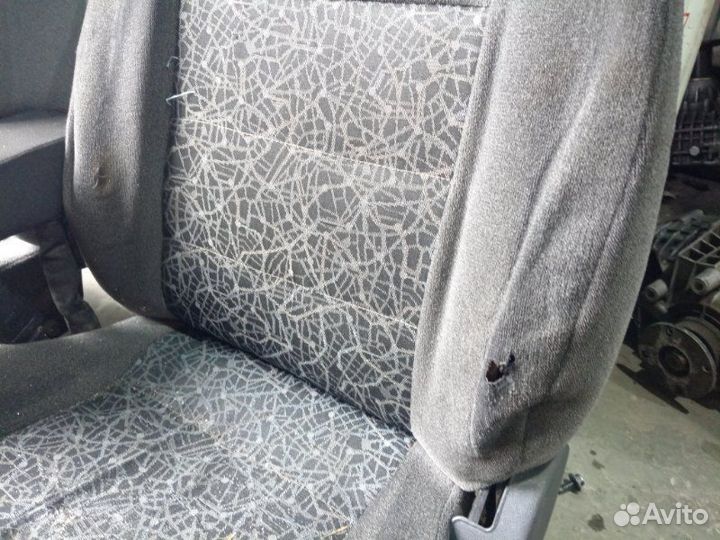 Сиденья передние Chevrolet Lanos T150 A15SMS 2009