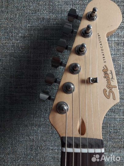 Электрогитара Squier MM Stratocaster HT black