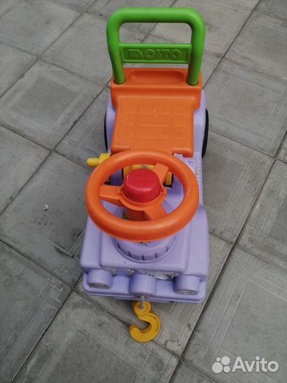 Машинка каталка толокар