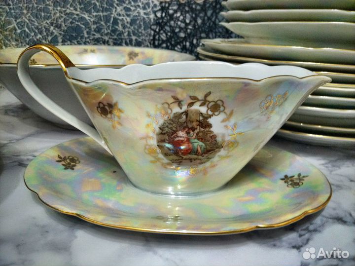 Столовый фарфоровый сервиз Мадонна