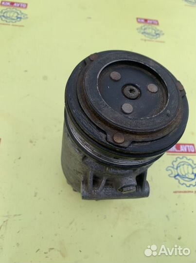 Компрессор кондиционера Opel Astra H