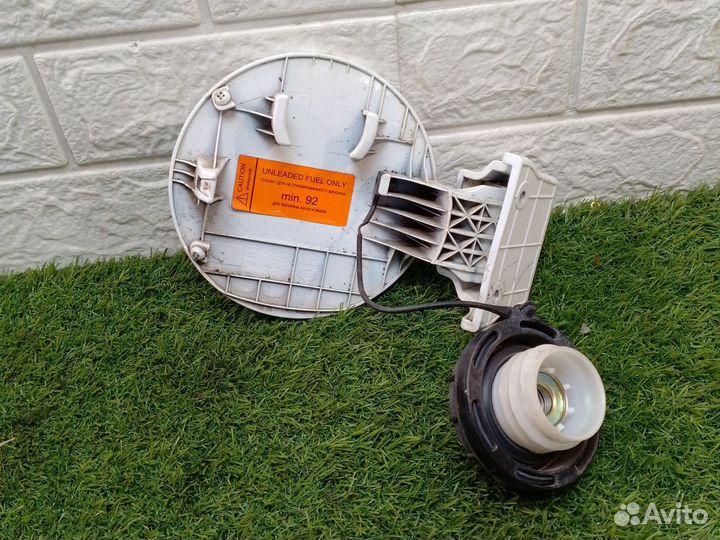 Лючек бензобака hyundai solaris