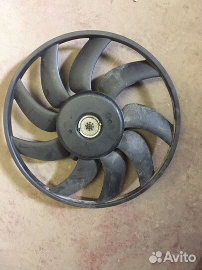 Вентилятор радиатора Audi Q5 2014г