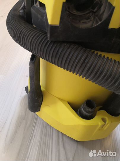 Пылесос Karcher WD 3 P
