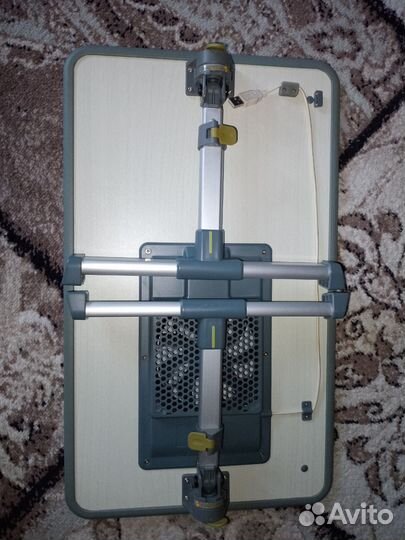 Столик под ноутбук