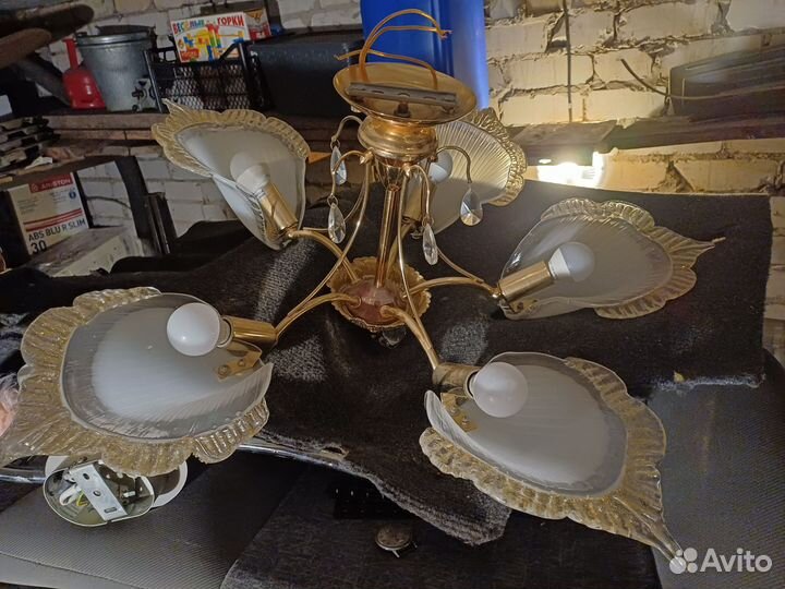 Люстра потолочная