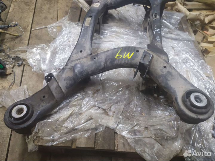 Задний подрамник Mercedes Benz ML W164 GL X164