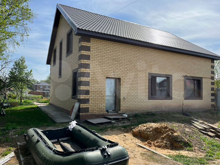 Коттедж 232 м² на участке 17 сот.