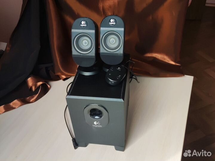 Колонки для компьютера Logitech X-210