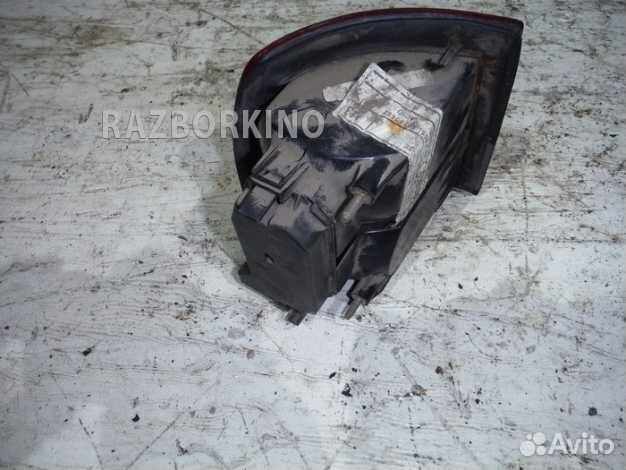 Фонарь задний правый наружный