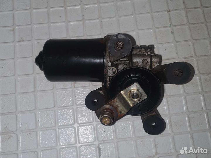 Моторчик стеклоочистителя передний Hyundai accent