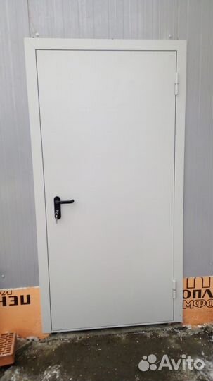Противопожарные и технические двери
