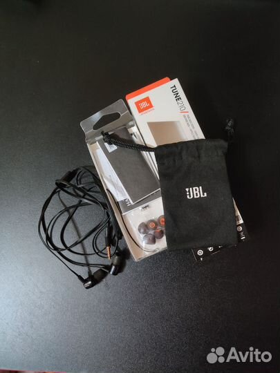 JBL T210