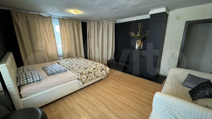 Дом 220 м² на участке 7 сот.