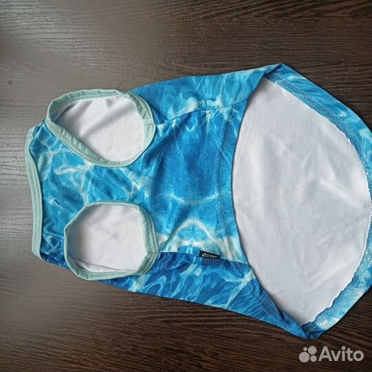 Футболка и игрушки для собаки