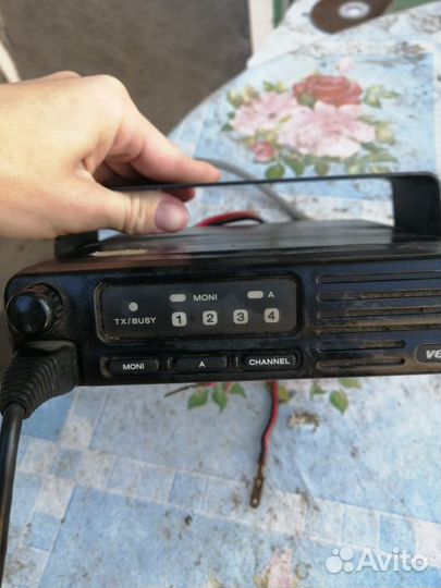 Рация Vertex vx3000L