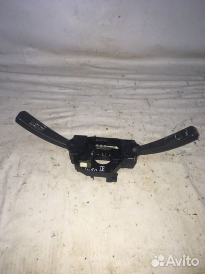 Подрулевой переключатель Volvo V50 B5244S 2008