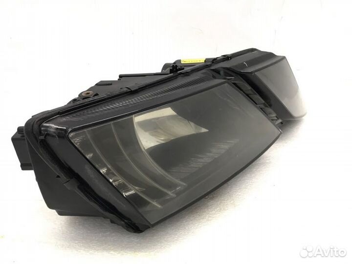 Фара передняя правая Skoda Octavia 1.6 cwva 2018