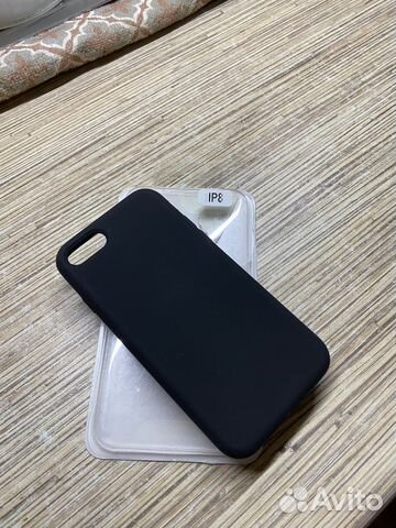 Чехол на iPhone 8