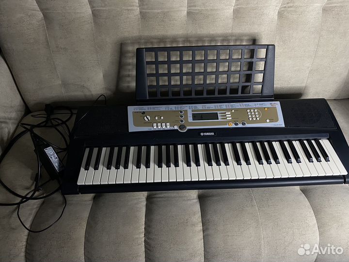 Синтезатор yamaha psr r200