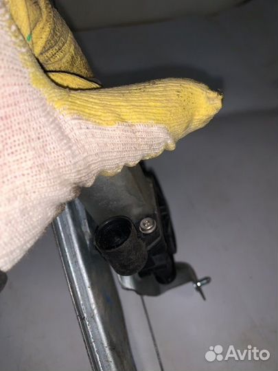 Стеклоподъемник передний левый Renault Duster F4R