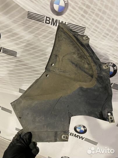 Пыльник переднего бампера правый BMW G20