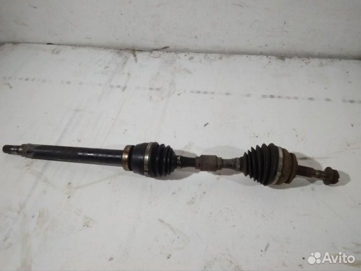 Полуось передняя левая Volvo S40 1999