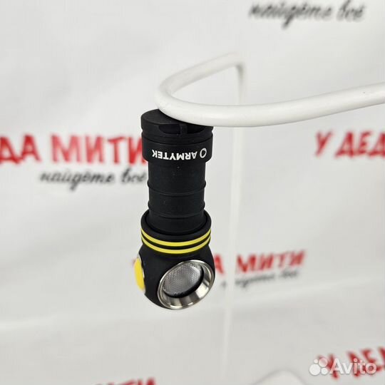 Фонарь Armytek Elf C1 1000 лм (Белый свет)