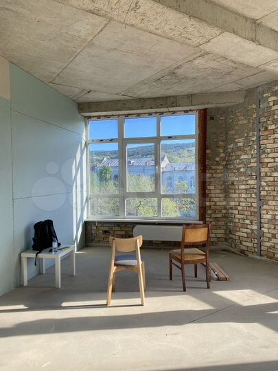 2-к. квартира, 121 м², 4/6 эт.