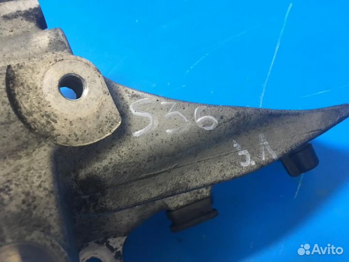 Кулак поворотный задний левый BMW 5-серия E60/E61