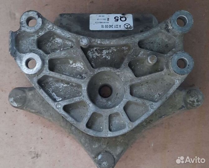 Опора АКПП Mercedes A2212400518