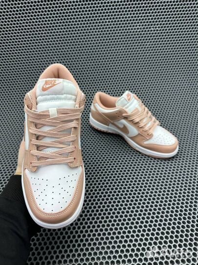 Кроссовки Nike Dunk Low 