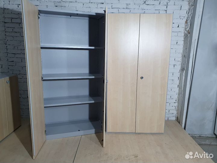 Шкаф металический