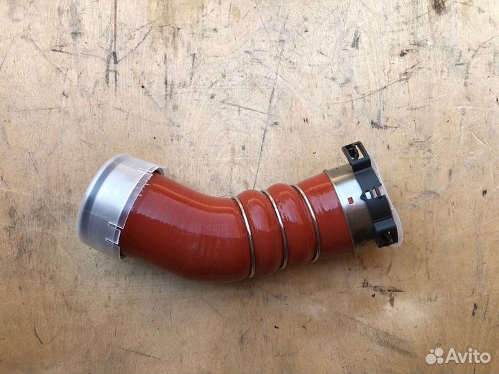 Патрубок интеркулера надувочный BMW X5 X6 M57 3.5