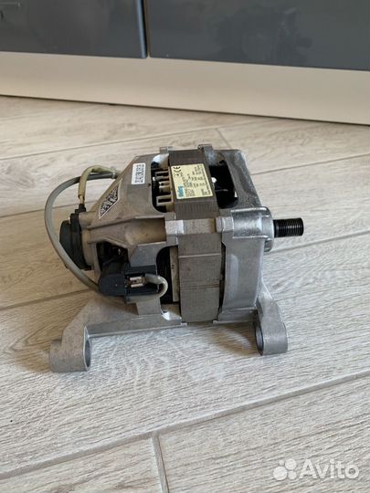 Двигатель стиральной машины