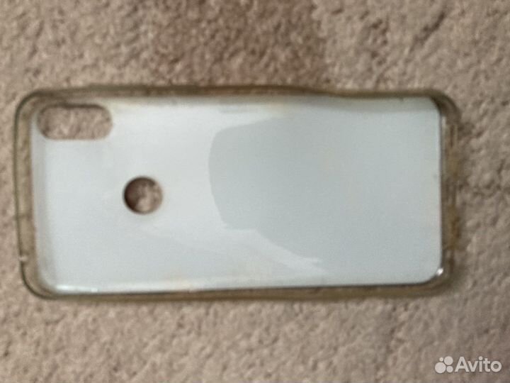 Чехлы на телефон