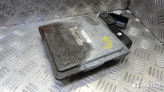 Блок управления двс volkswagen passat B6 (96Y03PC0