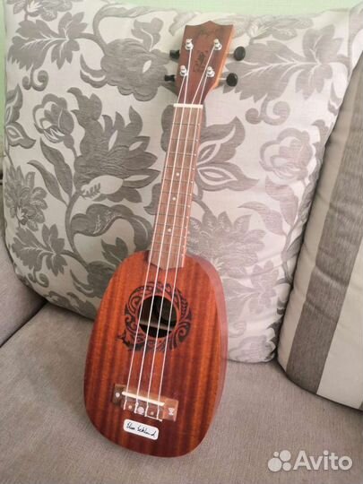 Укулеле flight сопрано с чехлом и доп. гаджетами