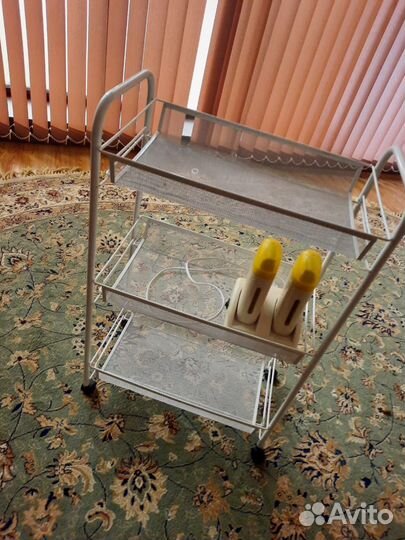 Кушетка косметологическая и столик