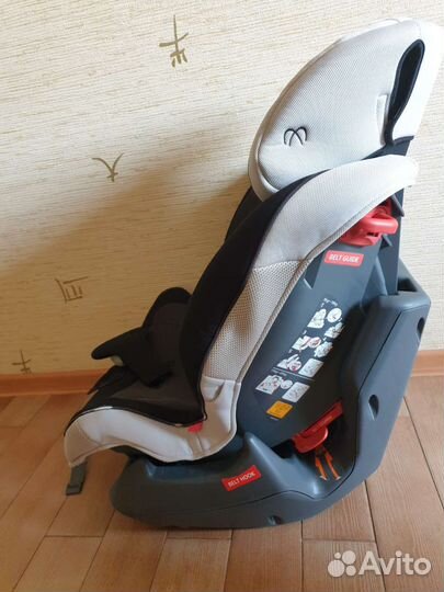 Детское автокресло Carmate Swing Moon Premium