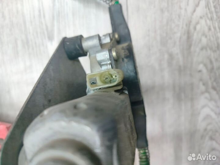 Стеклоподъемник передний правый Ford Mondeo, I