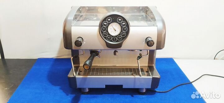 Профессиональная капсульная кофемашина Lavazza